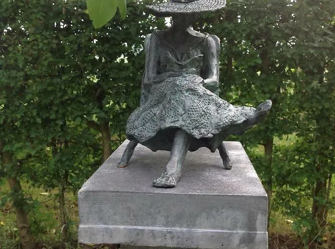 Апартаменты Beeldend Buiten Wichmond